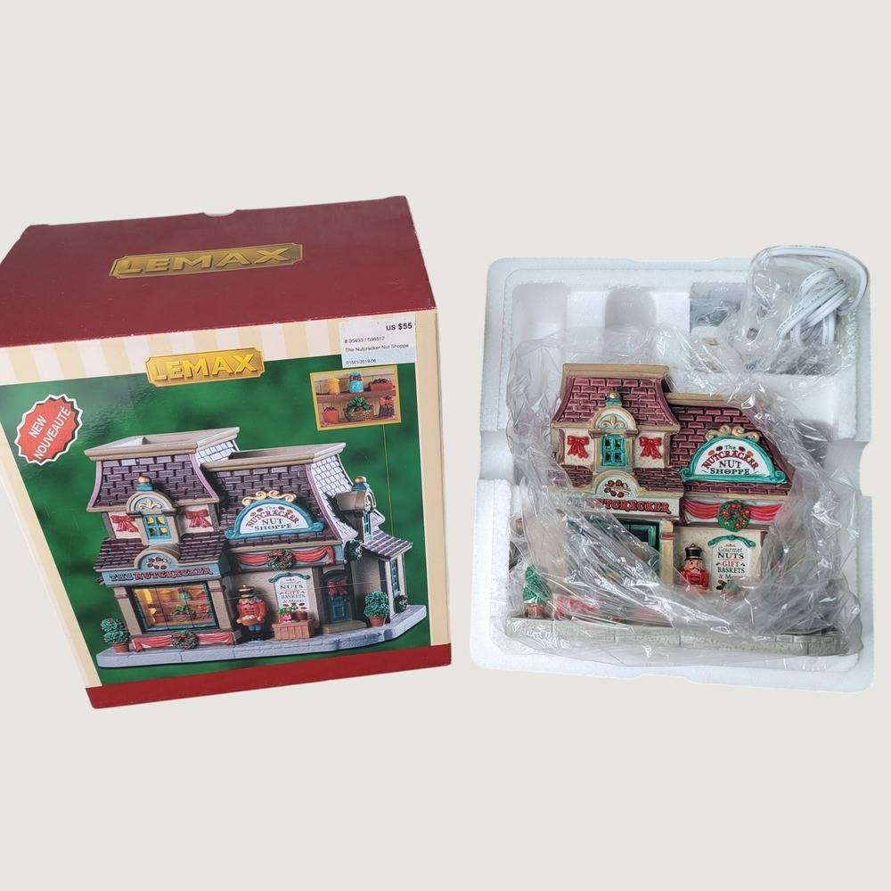 Lemax The Nutcracker Nut Shoppe Lighted Building 95493 Caddington Village 2019